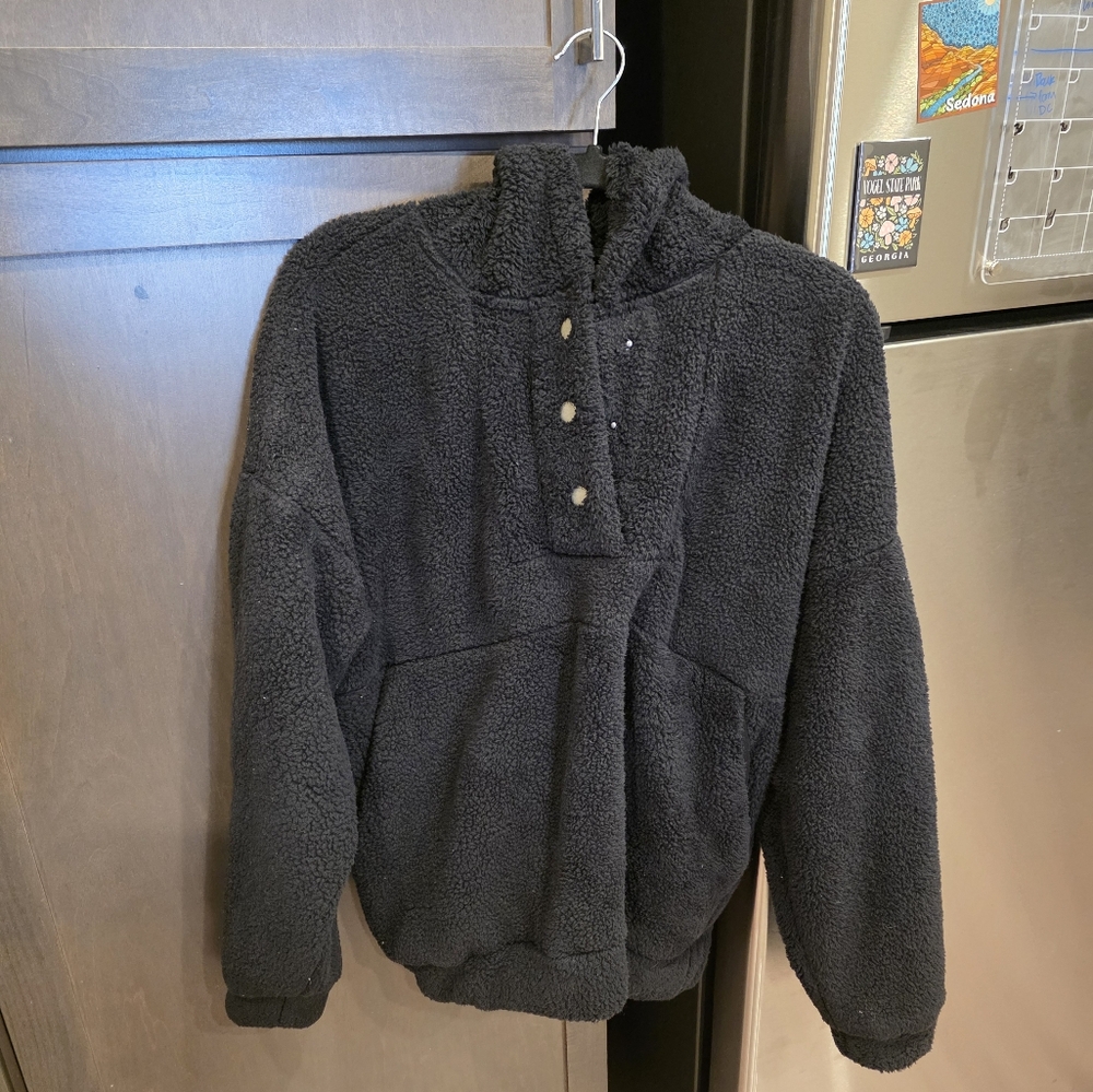 ROXY Cozy Black Sherpa Pullover